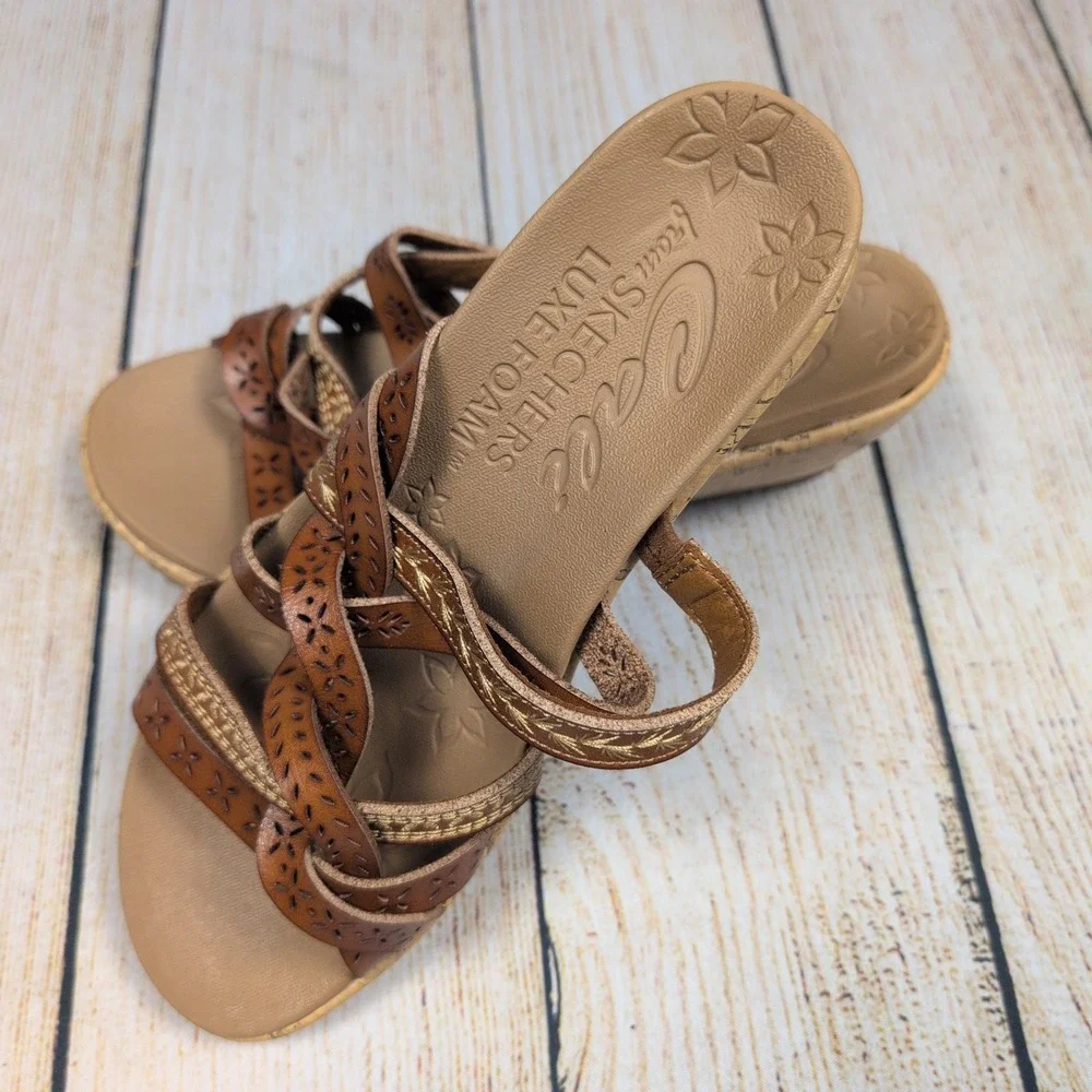 Skechers Cali Wedge Sandals Luxe Foam Strappy Brown Comfort‎ Size 8